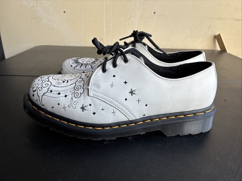 Dr. Martens 1461 Cosmic Embroidered Leather Oxford White Men Size 9/Women 10